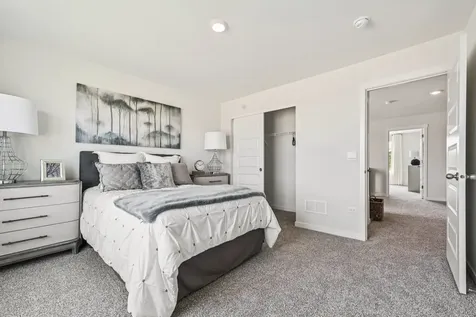 282 Snowdrop Lane Elgin IL 60124