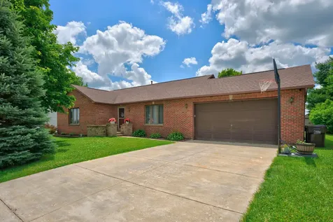 10205 Sharon Lane Hebron IL 60034