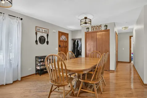 10205 Sharon Lane Hebron IL 60034