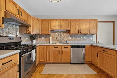 10205 Sharon Lane Hebron IL 60034