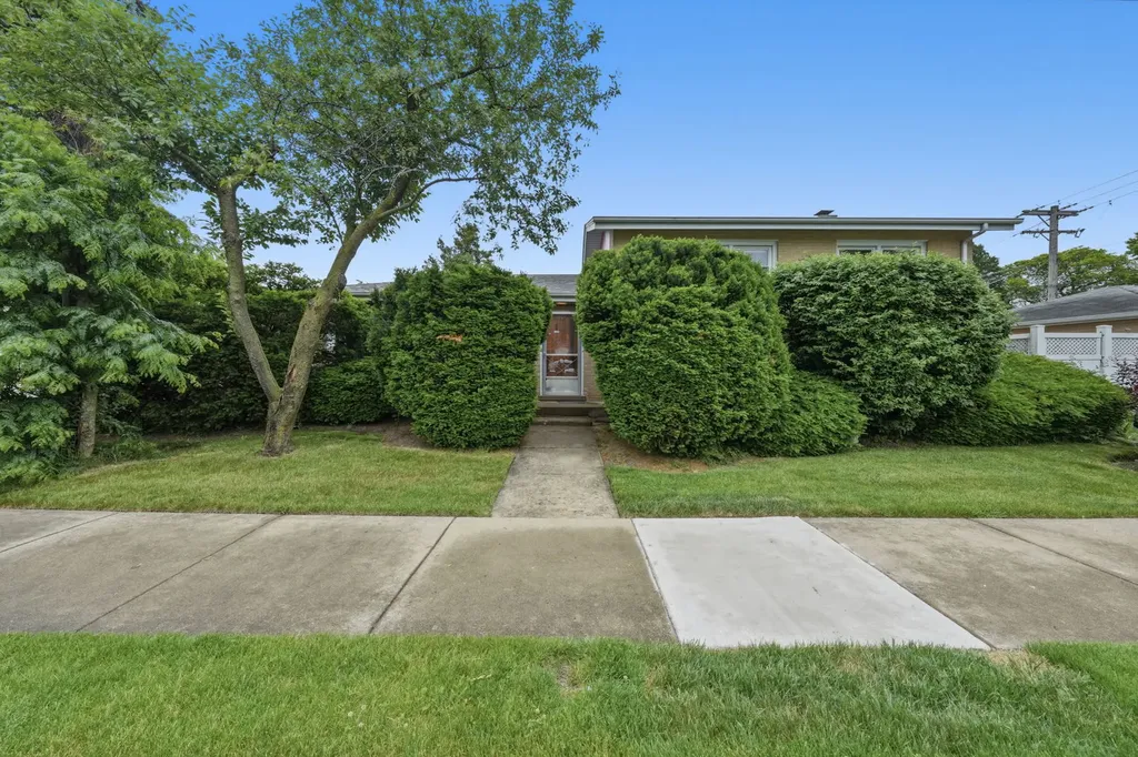 9137 Central Avenue Morton Grove IL 60053