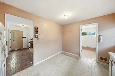 9137 Central Avenue Morton Grove IL 60053