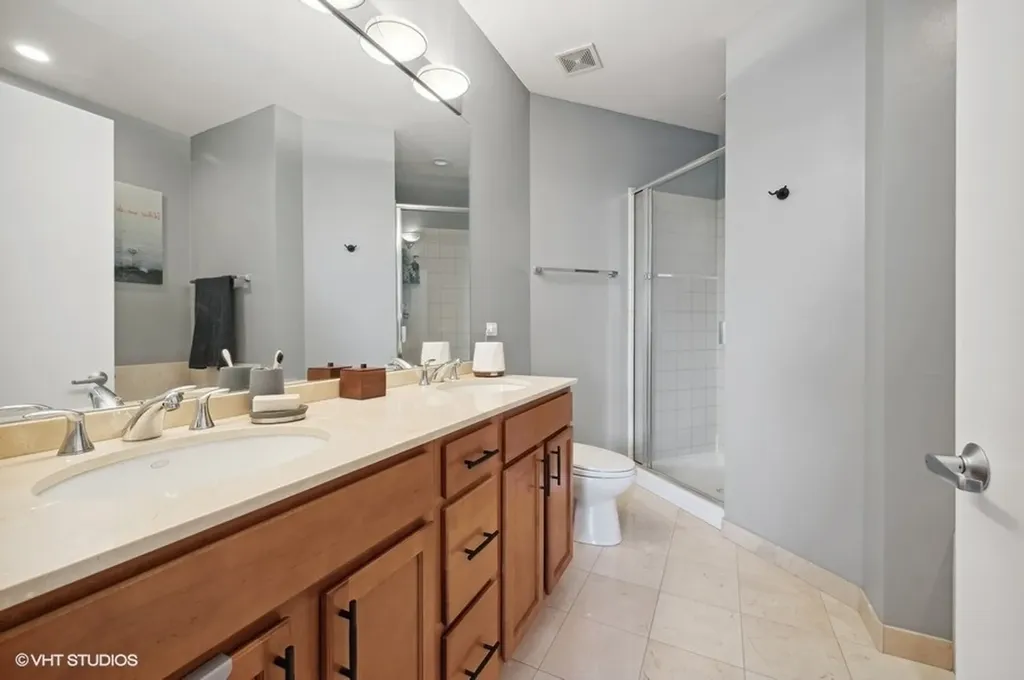 859 West Erie Street Chicago IL 60642