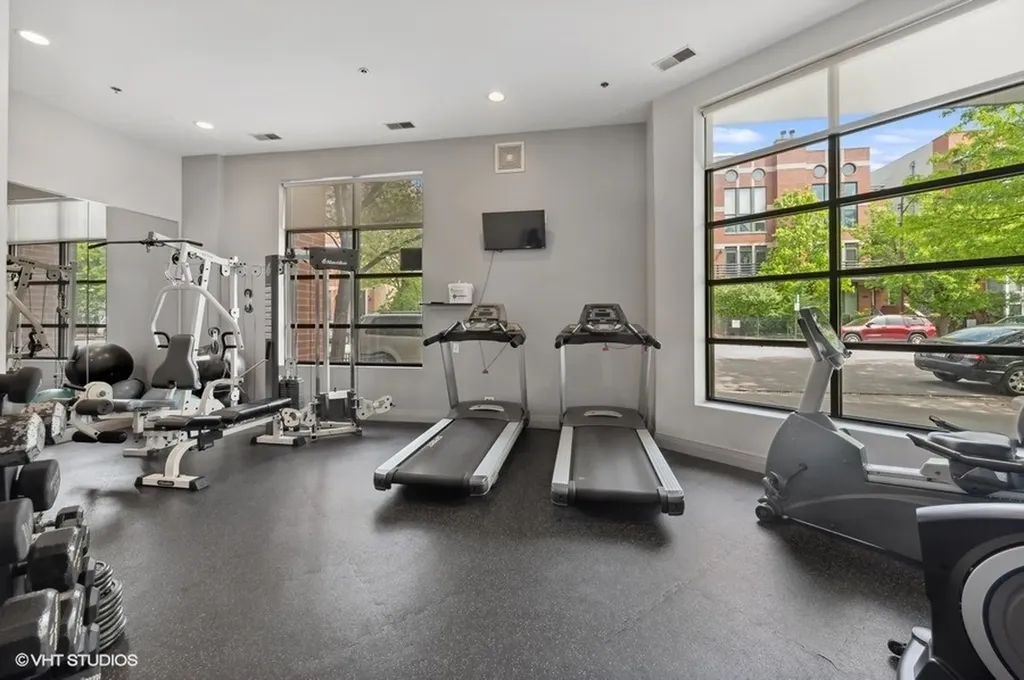 859 West Erie Street Chicago IL 60642