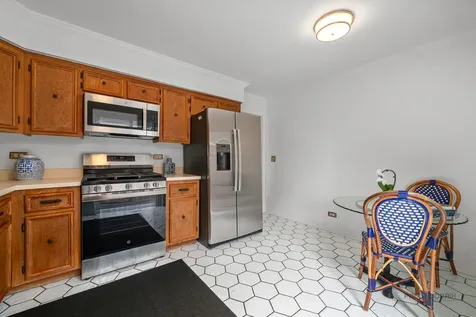1111 South Waukegan Road Lake Forest IL 60045