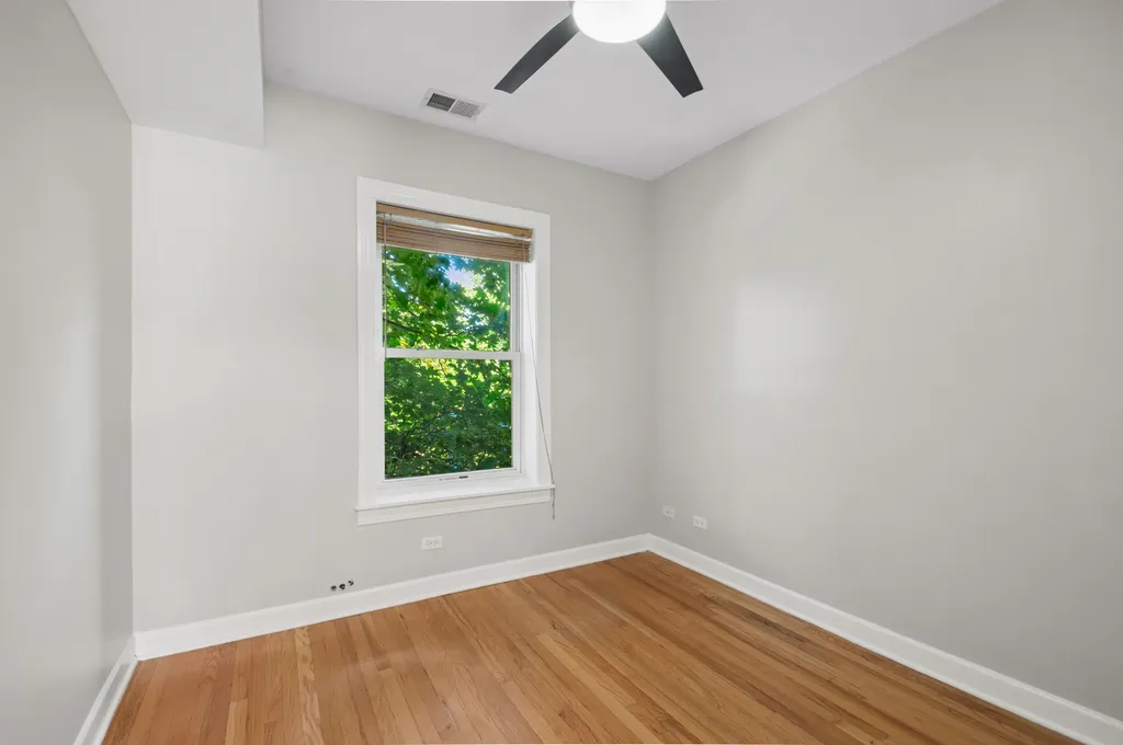 4740 North Hamilton Avenue Chicago IL 60625