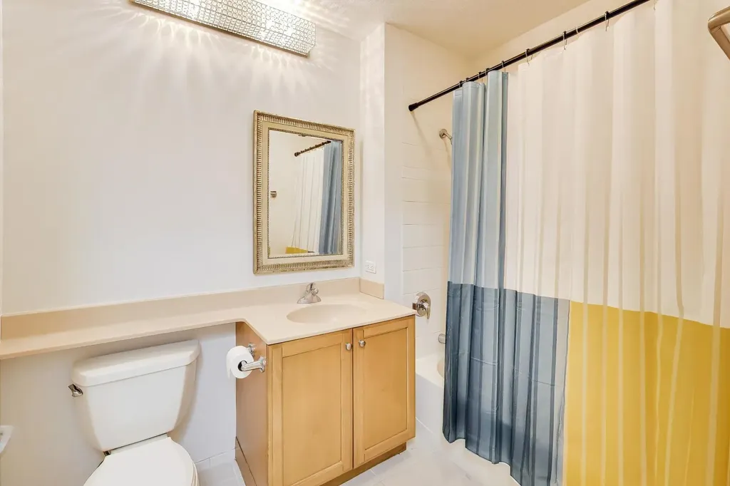400 North La Salle Drive Chicago IL 60654