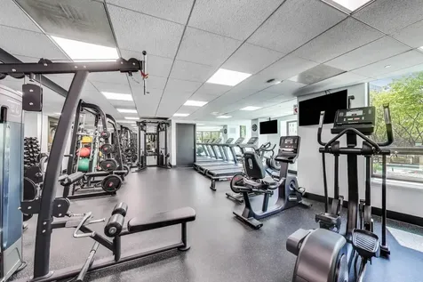 400 North La Salle Drive Chicago IL 60654