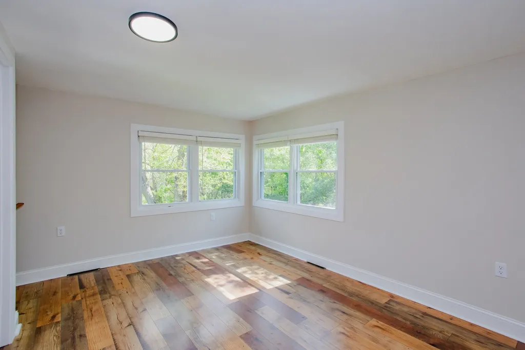 22W724 Saint Charles Road Glen Ellyn IL 60137