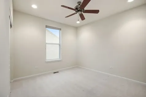 3622 Monticeto Circle Mundelein IL 60060
