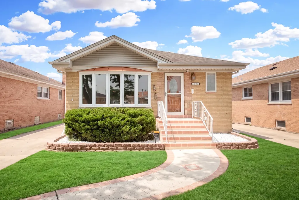 4536 North Opal Avenue Norridge IL 60706