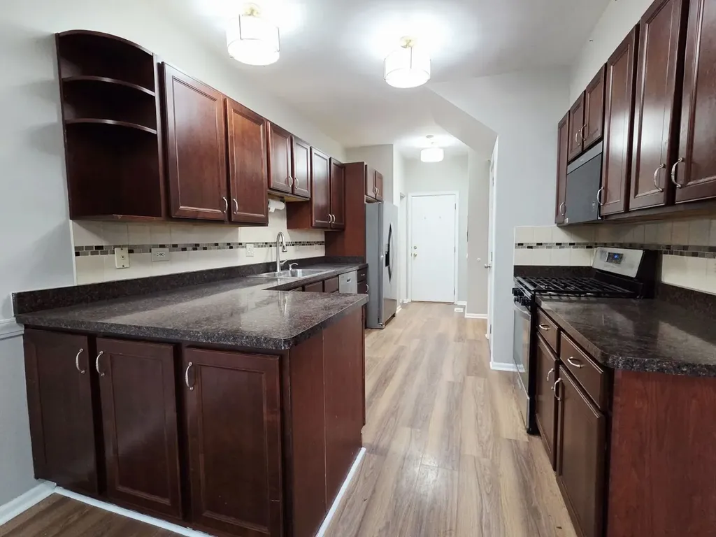 1605 Windward Court Naperville IL 60563