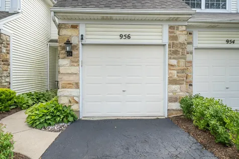 956 Mesa Drive Lake In The Hills IL 60156