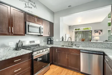 956 Mesa Drive Lake In The Hills IL 60156