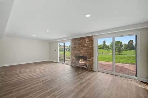 15 Turning Shore Drive South Barrington IL 60010
