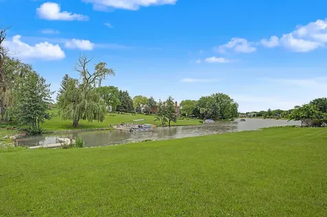 15 Turning Shore Drive South Barrington IL 60010