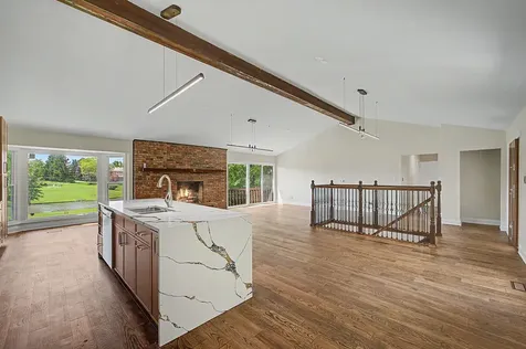 15 Turning Shore Drive South Barrington IL 60010