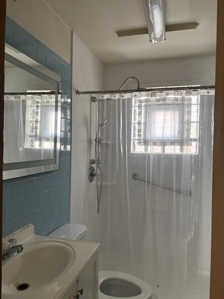 3327 South Lituanica Avenue Chicago IL 60608