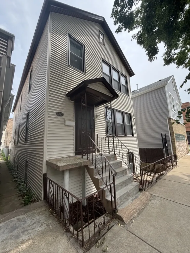3327 South Lituanica Avenue Chicago IL 60608