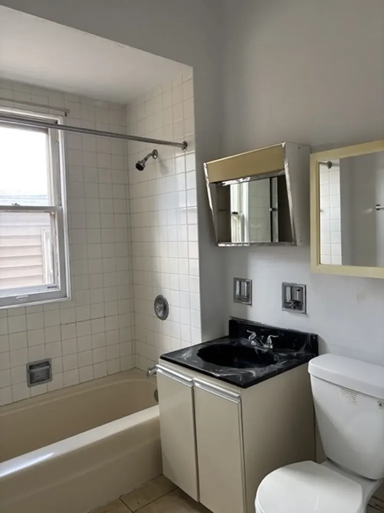 3327 South Lituanica Avenue Chicago IL 60608