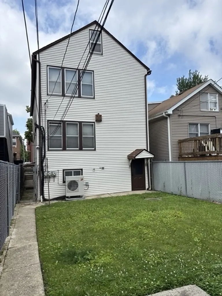 3327 South Lituanica Avenue Chicago IL 60608