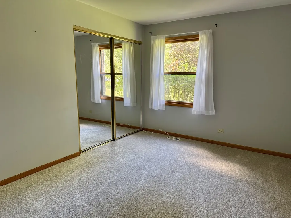 1901 Gresham Circle Wheaton IL 60189