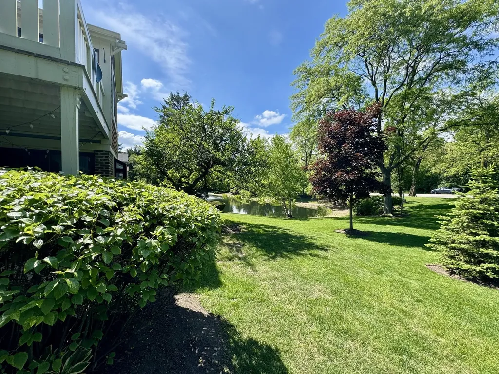 1901 Gresham Circle Wheaton IL 60189
