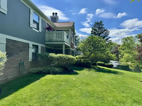 1901 Gresham Circle Wheaton IL 60189