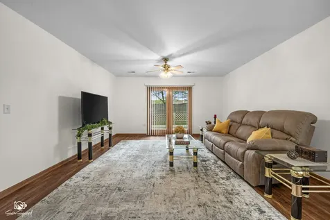 2417 Par Four Court Joliet IL 60436