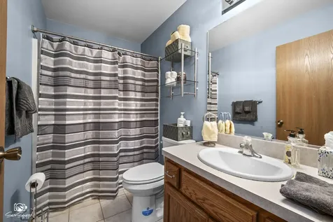 2417 Par Four Court Joliet IL 60436