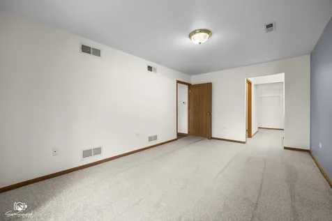 2417 Par Four Court Joliet IL 60436