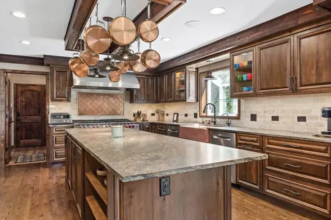 10 Elm Street Hawthorn Woods IL 60047