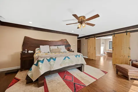 10 Elm Street Hawthorn Woods IL 60047