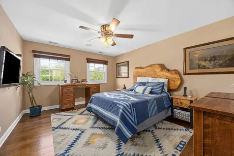10 Elm Street Hawthorn Woods IL 60047