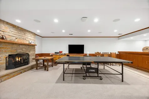 10 Elm Street Hawthorn Woods IL 60047