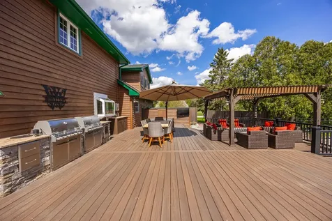 10 Elm Street Hawthorn Woods IL 60047
