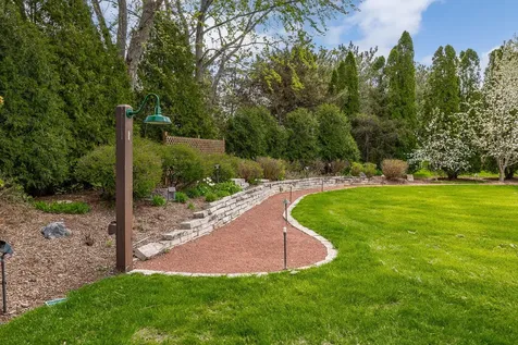 10 Elm Street Hawthorn Woods IL 60047