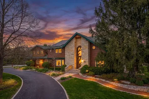 10 Elm Street Hawthorn Woods IL 60047