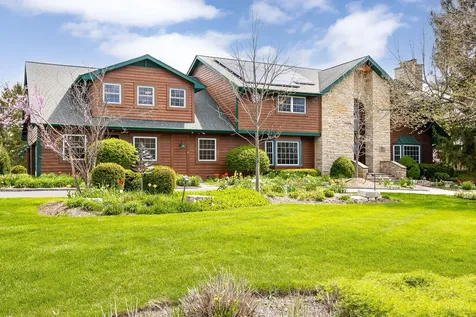 10 Elm Street Hawthorn Woods IL 60047