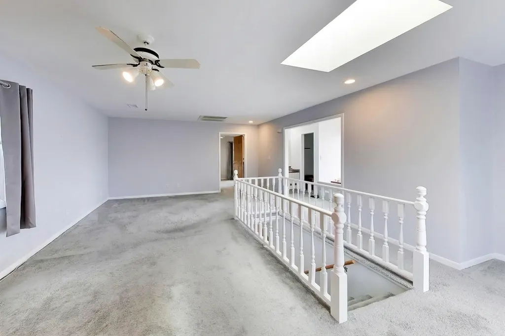 6040 North Niagara Avenue Chicago IL 60631
