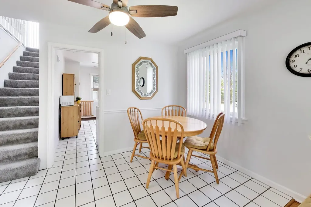 6040 North Niagara Avenue Chicago IL 60631