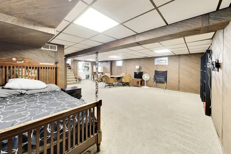6040 North Niagara Avenue Chicago IL 60631