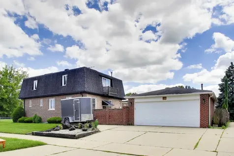 6040 North Niagara Avenue Chicago IL 60631