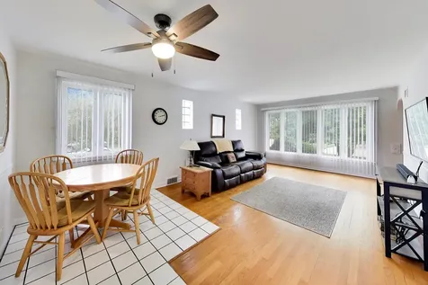6040 North Niagara Avenue Chicago IL 60631