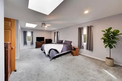 6040 North Niagara Avenue Chicago IL 60631