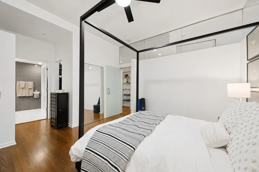 208 West Washington Street Chicago IL 60606
