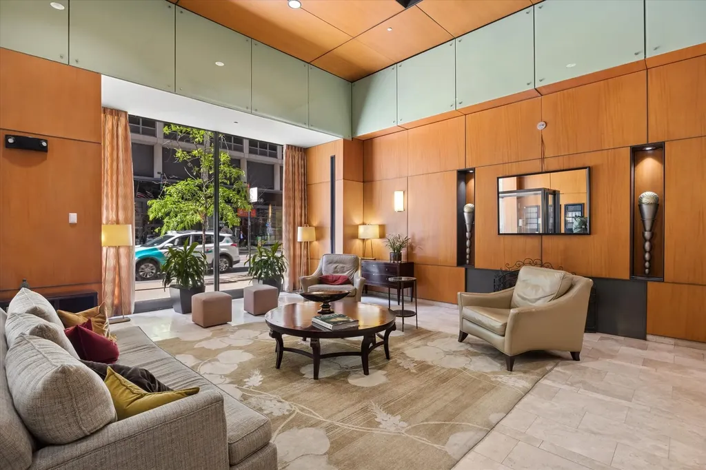 208 West Washington Street Chicago IL 60606