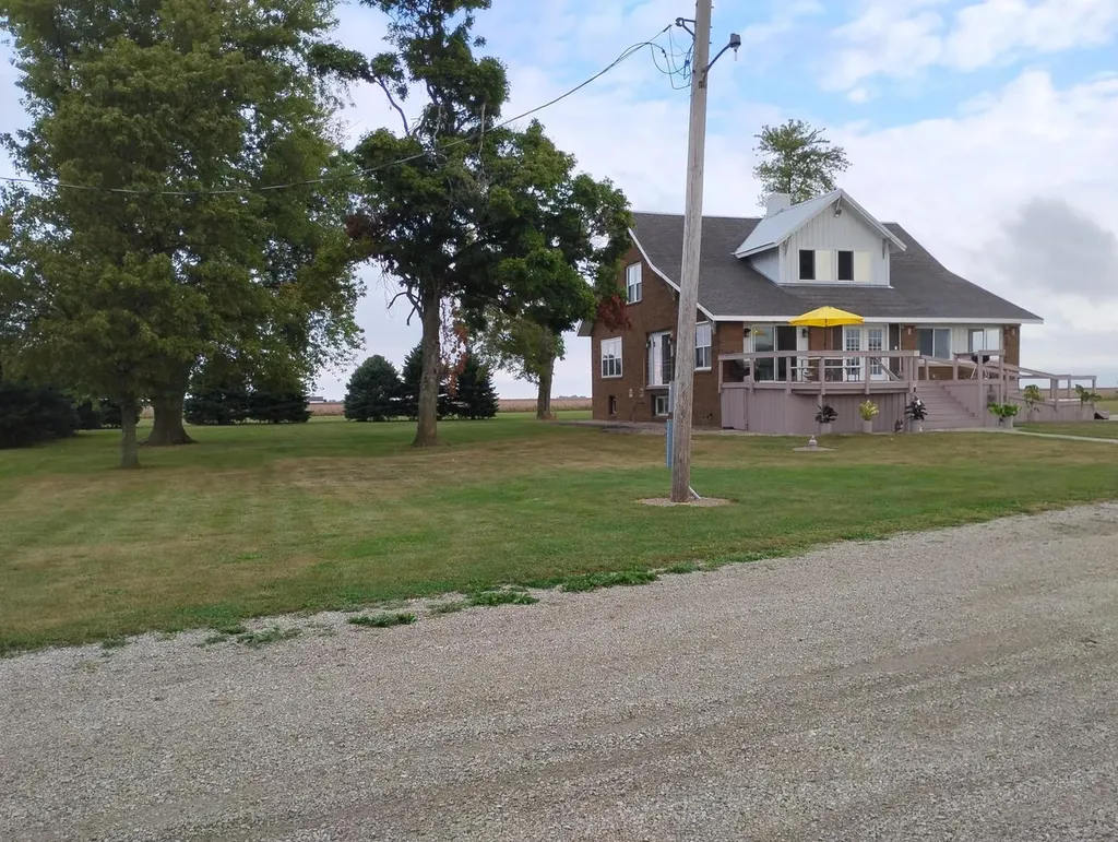 10788 North 1000 East Road Chenoa IL 61726