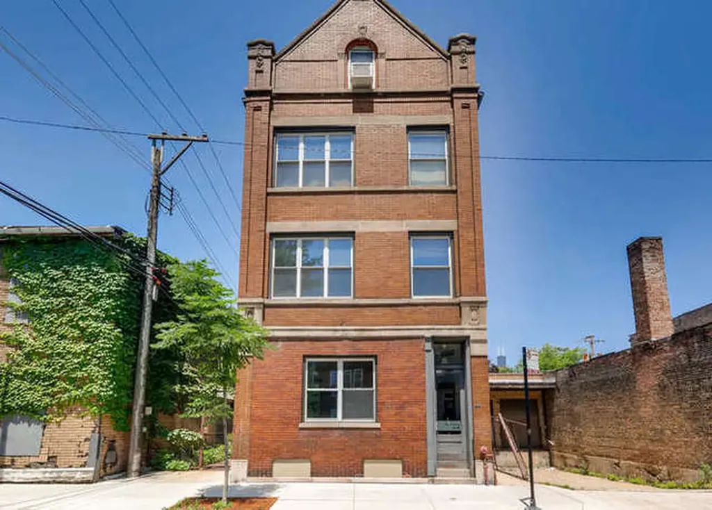 732 West 19th Street Chicago IL 60616