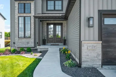 5105 Finlen Lane Bloomington IL 61705